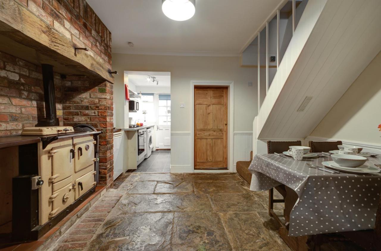 Pansy Cottage In Historic Tewkesbury - Sleeps 5 - Pets Welcome Bagian luar foto