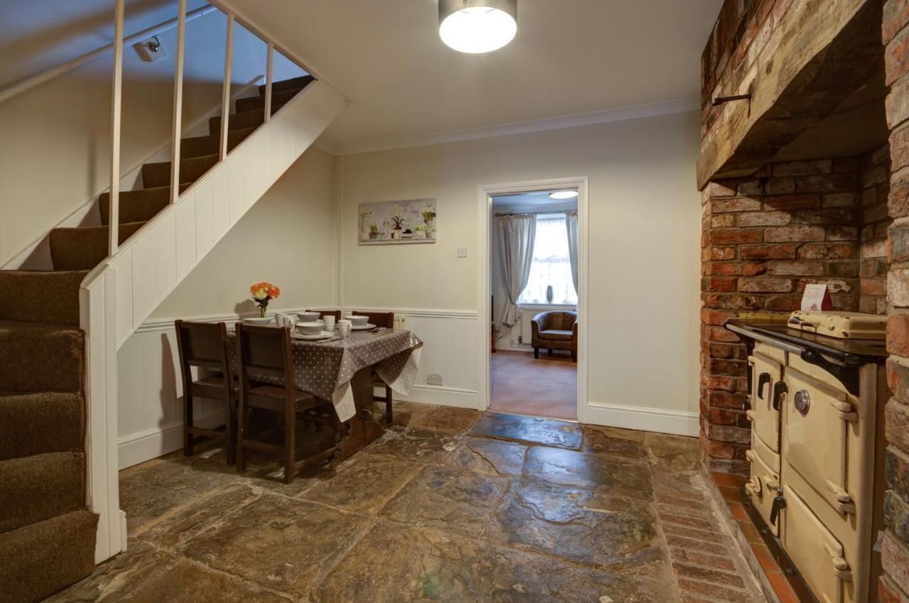 Pansy Cottage In Historic Tewkesbury - Sleeps 5 - Pets Welcome Bagian luar foto